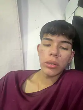 CAROLYNFOSTER online show from April 9, 2026, 3:08 am