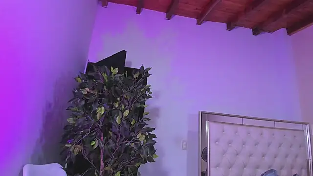 Miss KhalifaDoll online show from March 31, 2026, 3:41 am