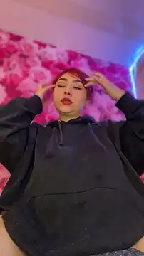 SweetLittleRed online show from April 14, 2026, 9:47 am