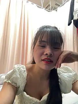Snapshot of Naked-xx chatting on May 31, 2026, 12:33 pm Naked-xx online show from May 31, 2026, 12:33 pm