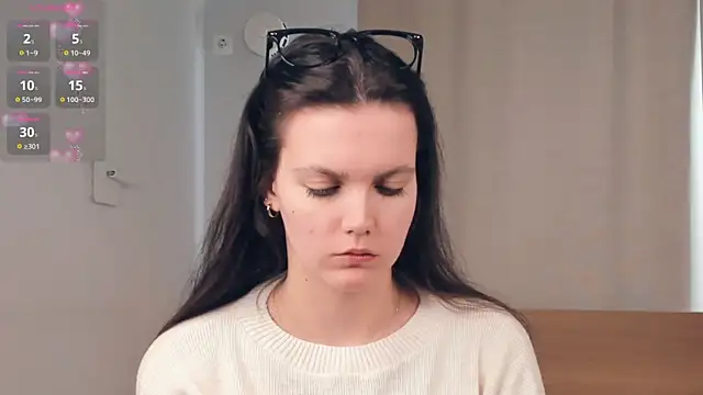 JuliannPaysour online show from March 31, 2026, 7:32 am