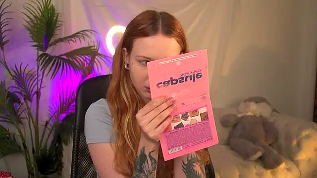 zoeforrd online show from April 11, 2026, 5:04 am