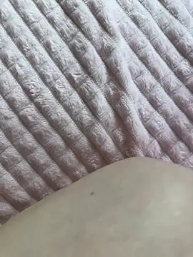 AliceVilliers online show from March 29, 2026, 7:15 pm