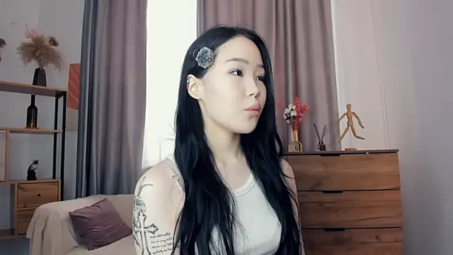 Amai Tsumi online show from May 25, 2026, 7:18 am