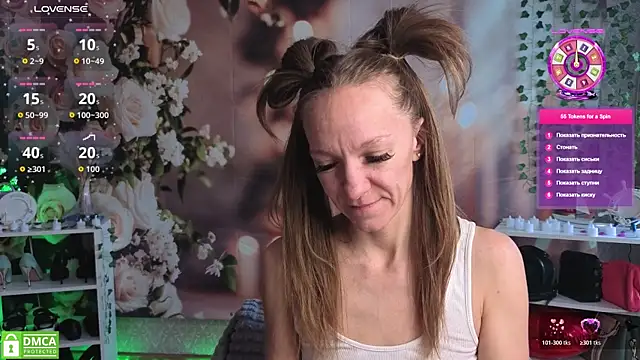 jesica mooonn online show from April 12, 2026, 2:59 am