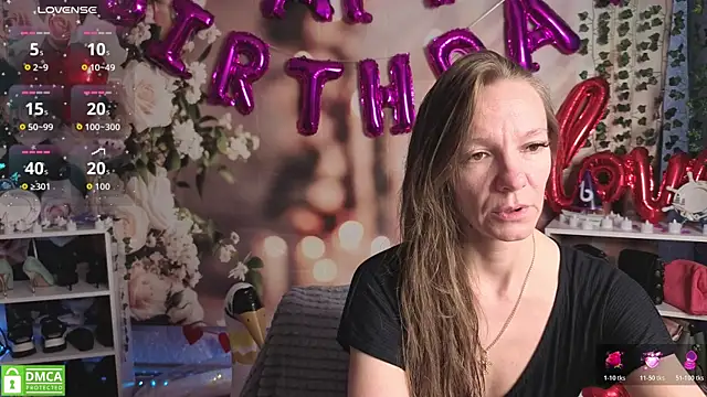 jesica mooonn online show from April 16, 2026, 2:01 am