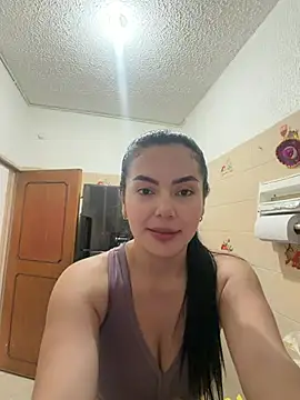 Snapshot of Cami_olarte chatting on July 12, 2026, 8:20 pm Cami olarte online show from July 12, 2026, 8:20 pm
