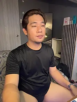 Snapshot of Titanryu chatting on July 18, 2026, 1:47 am Titanryu online show from July 18, 2026, 1:47 am
