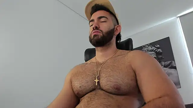 simonleon27 online show from May 30, 2026, 4:01 pm