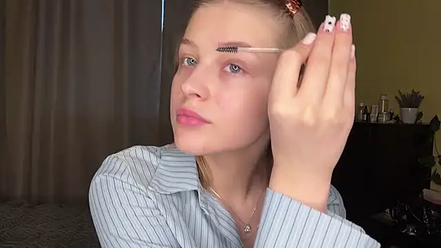 MercyShadows online show from April 3, 2026, 1:28 pm