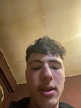 denysio69 online show from April 5, 2026, 6:42 am