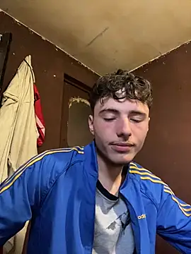 denysio69 online show from April 15, 2026, 5:02 am