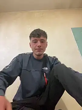 denysio69 online show from April 9, 2026, 7:36 am