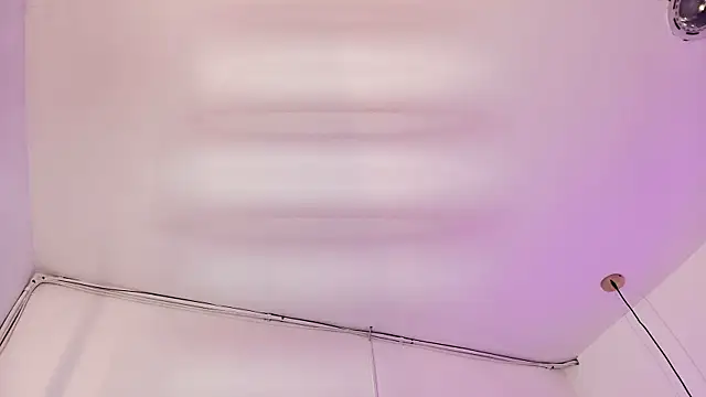 scarlett turner  online show from April 6, 2026, 1:01 pm