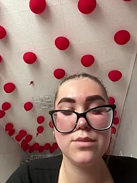 MissAuroraX online show from March 28, 2026, 11:33 am