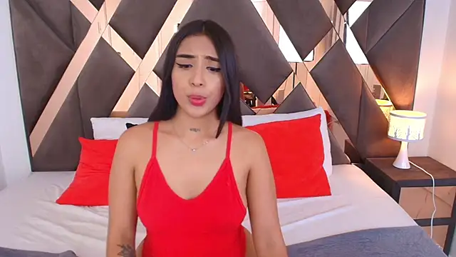 SaraStevenn online show from April 11, 2026, 6:33 pm