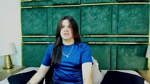 MatthewDavis  online show from May 27, 2026, 12:23 pm