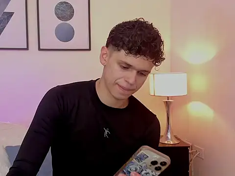 mykelcano online show from April 16, 2026, 3:40 am