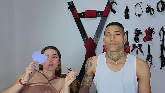 Hana and Zeta2026 online show from April 16, 2026, 12:39 pm