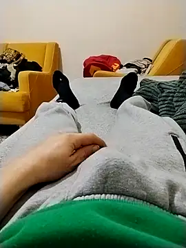 y2561 online show from April 1, 2026, 5:32 pm