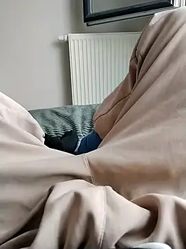 y2561 online show from April 17, 2026, 1:25 pm