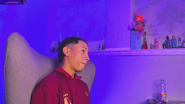 MaicolSmiith  online show from April 4, 2026, 9:10 pm