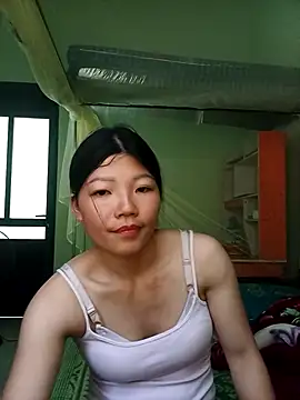 -Quyny- online show from April 11, 2026, 7:45 am