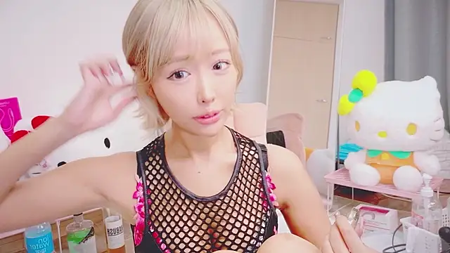 baby  cherry   online show from June 12, 2026, 12:14 pm