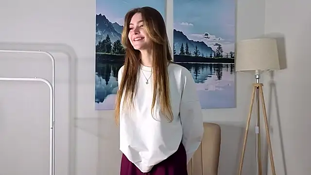 CherlyGuss online show from March 30, 2026, 4:58 am