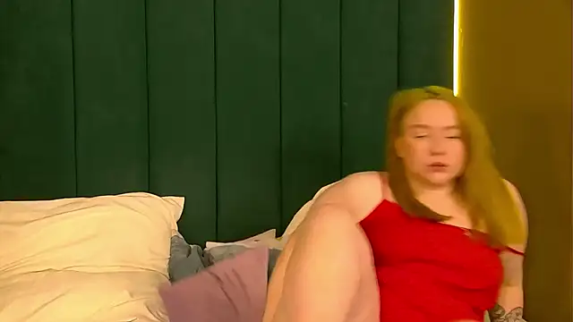 MarianBush online show from April 11, 2026, 3:14 am