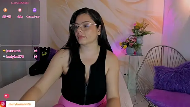 Snapshot of cherryblossomm01 chatting on July 2, 2026, 3:23 am cherryblossomm01 online show from July 2, 2026, 3:23 am
