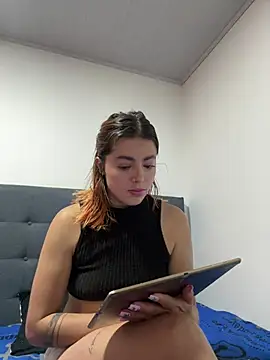 cattleya Louise online show from April 15, 2026, 7:51 pm