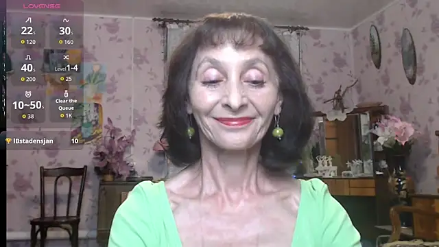 Snapshot of Shooting-Star- chatting on June 18, 2026, 6:57 pm Shooting-Star- online show from June 18, 2026, 6:57 pm