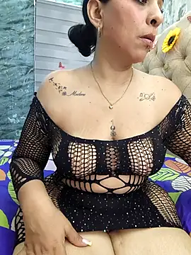 val eria online show from April 18, 2026, 3:42 am