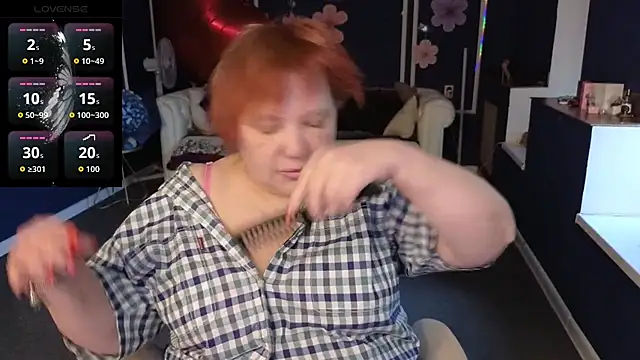 Kira Kingslee online show from April 18, 2026, 11:34 am