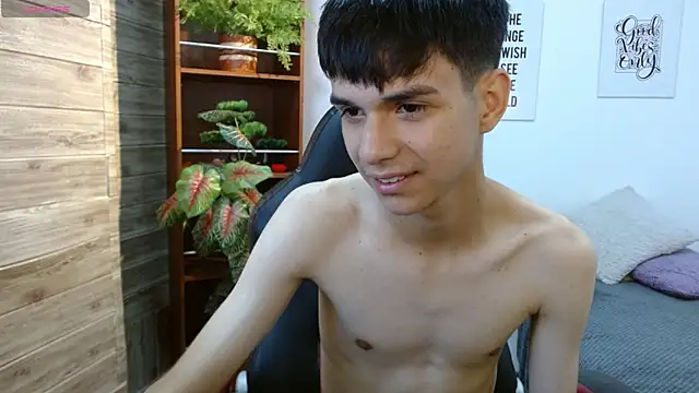 maxim rod online show from April 13, 2026, 8:13 pm