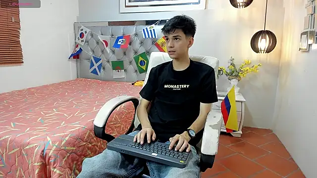 Snapshot of maxim_rod chatting on July 15, 2026, 7:21 pm maxim rod online show from July 15, 2026, 7:21 pm