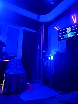 DomMONIKA online show from April 7, 2026, 5:59 pm