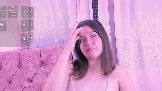  Lunasex  online show from April 10, 2026, 2:46 pm