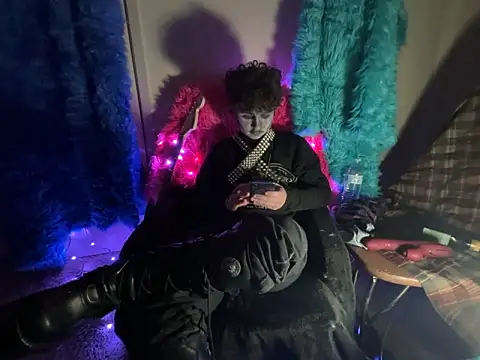 noahfoxxftm online show from March 29, 2026, 3:08 am