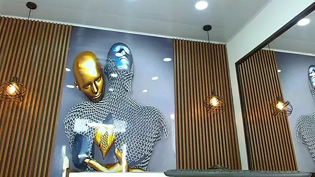 LuckyBluex online show from April 16, 2026, 7:36 pm