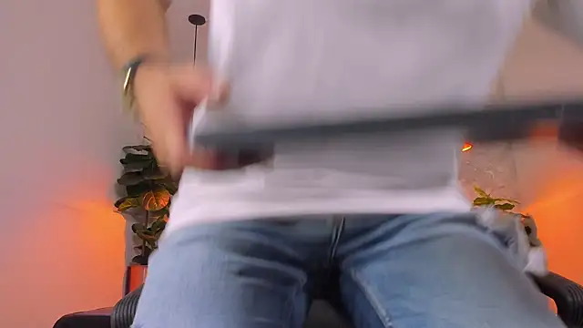 martin foster  online show from April 18, 2026, 3:20 am