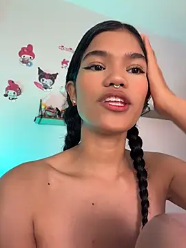 Emycarver09  online show from April 13, 2026, 12:20 pm