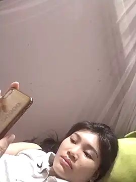 Saryloveparadise online show from April 6, 2026, 6:14 am