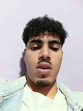 LucaColmal online show from April 9, 2026, 2:13 am