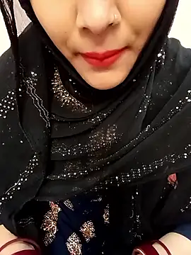 Miss Noor   online show from April 4, 2026, 7:26 am