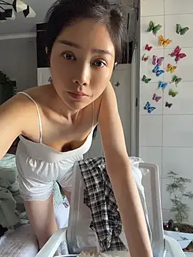 yuanpu0925 online show from June 3, 2026, 10:47 pm