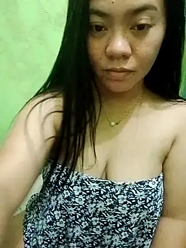 sweety honey27 online show from April 6, 2026, 1:12 pm