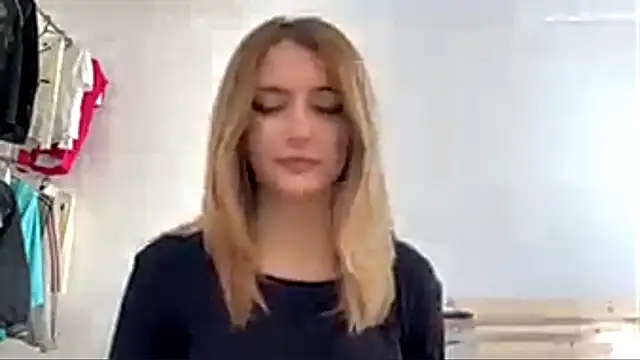 CassiPlacido online show from April 17, 2026, 8:17 am