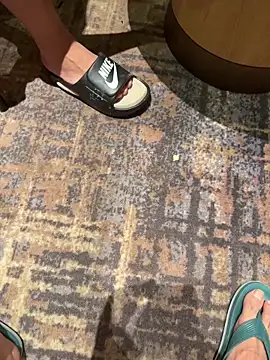 tanhualang001 online show from April 12, 2026, 10:02 pm